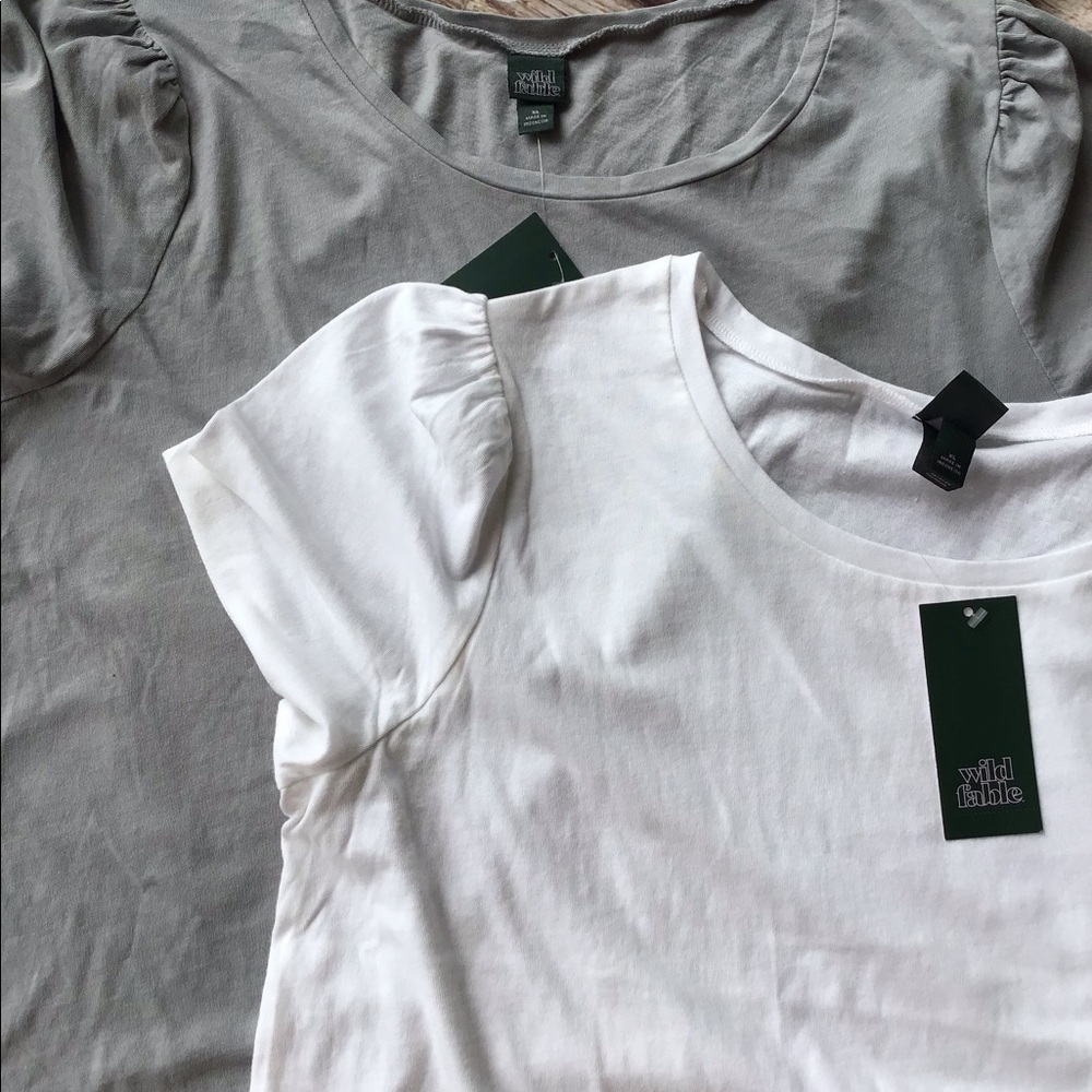 2 women’s size XL NWT crop tops 1 white 1 grey